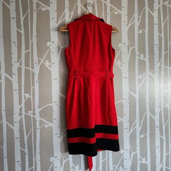 Calvin Klein: Red and Black Midi Dress - Picture 2 of 6